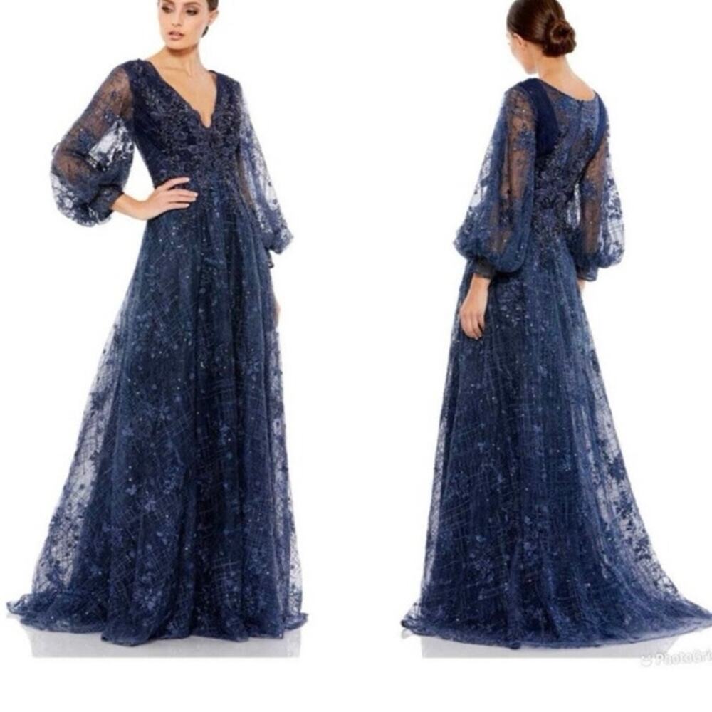MAC DUGGAL 20283 Embellished Plunging Neck Gown, Size 4, New with Tag $798